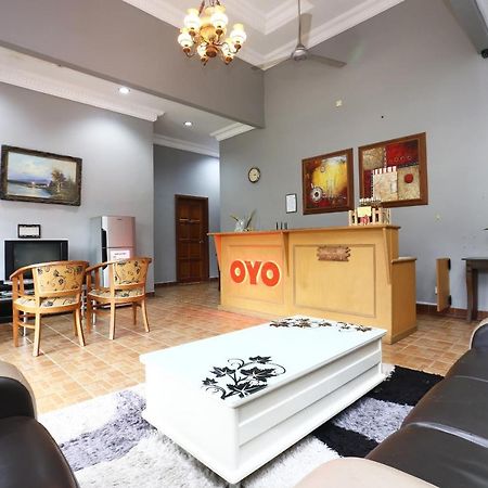 Oyo 89523 Villa Sri Mayang Kuala Terengganu Exterior photo