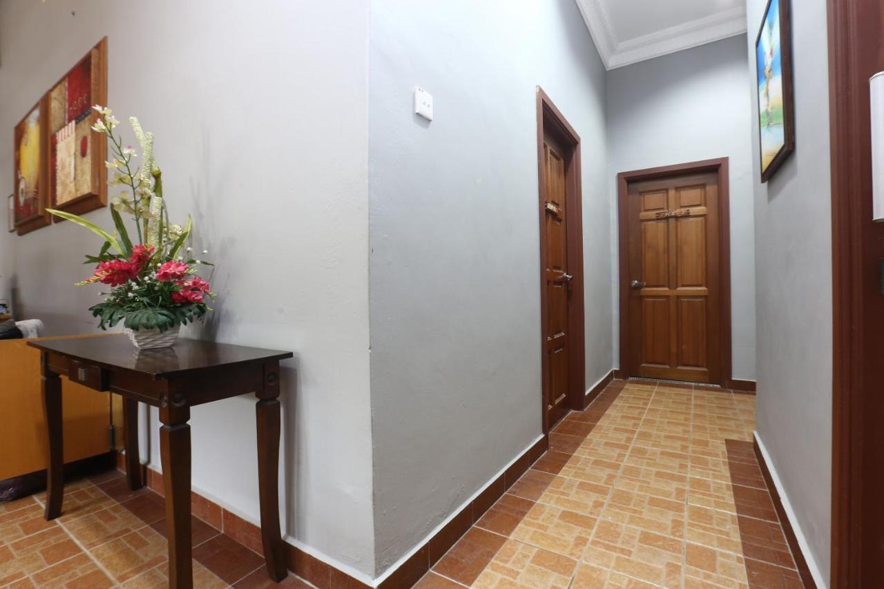 Oyo 89523 Villa Sri Mayang Kuala Terengganu Exterior photo