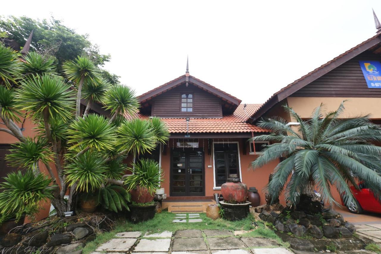 Oyo 89523 Villa Sri Mayang Kuala Terengganu Exterior photo